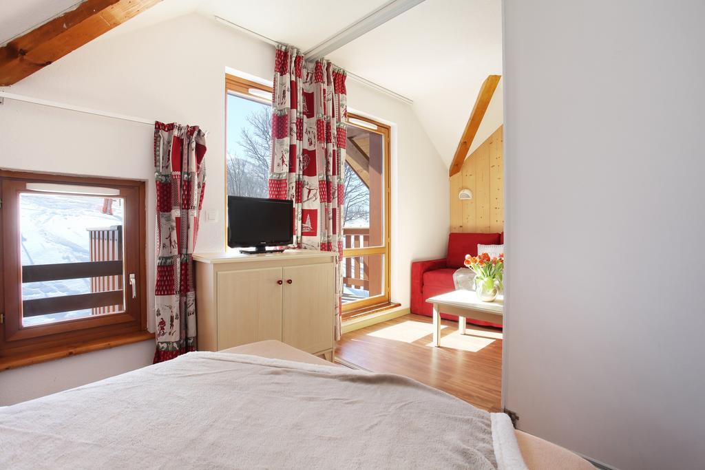 Residence Le Hameau - Saint-Francois-Longchamp סן-פרנסואה-לונשאמפ מראה חיצוני תמונה